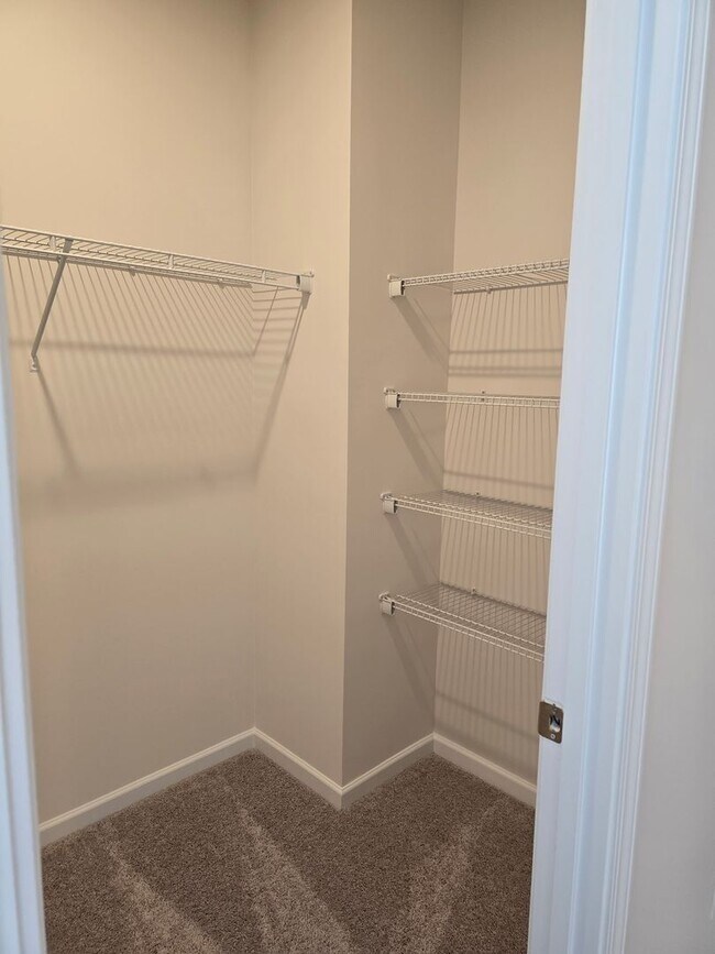 Building Photo - Brand new 3 bed 2.5 bath Townhome located ...