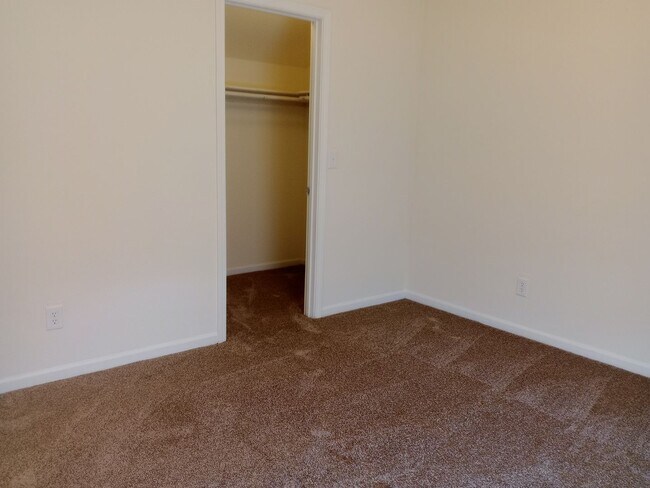 Building Photo - 4306-4306 W Caleb Ct