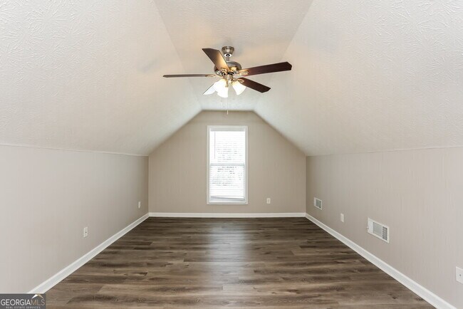 Building Photo - 2245 Charleston Oak Cir