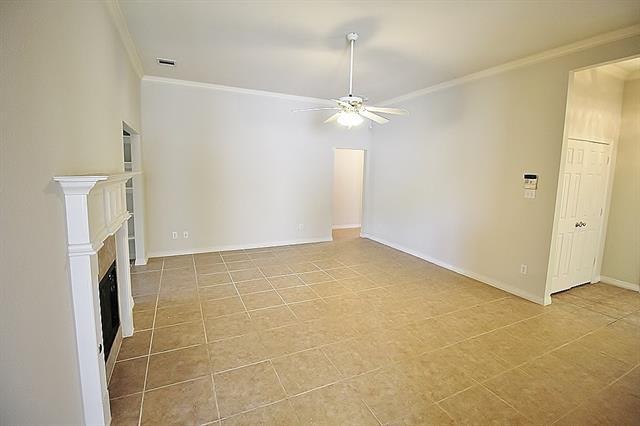 Building Photo - 809 Foxwood Ln