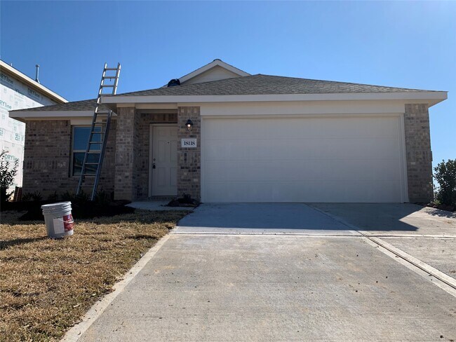 Building Photo - 18118 Rockvine Dr
