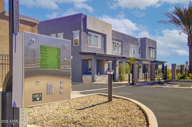 Building Photo - 16830 N 141st Ave