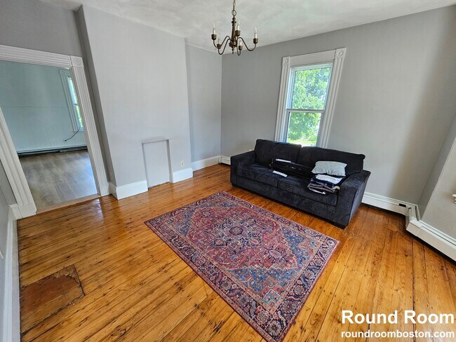 Primary Photo - 293 Market St