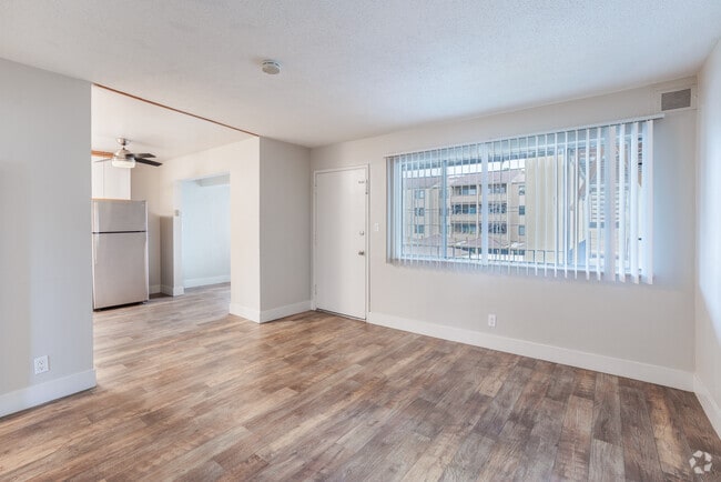 2BR, 1BA - 700SF - Living Room - Surfside