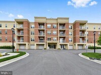 Building Photo - 10530 Resort Road