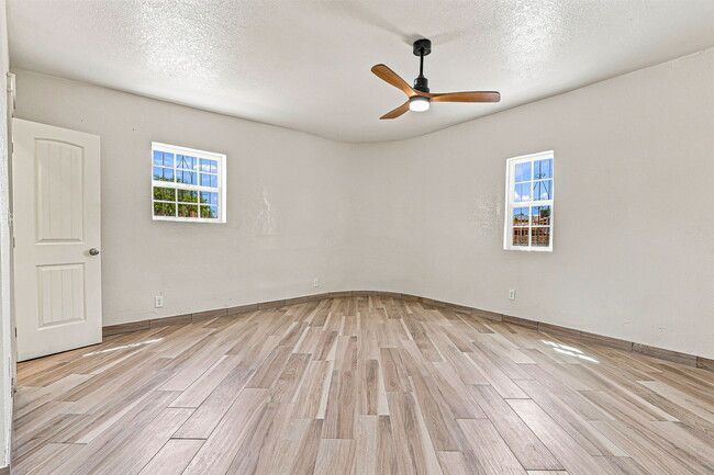Building Photo - 3701 Hueco Ave