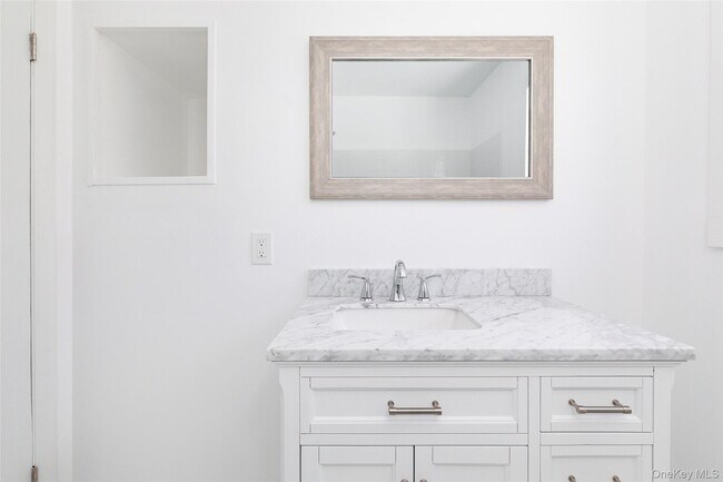 Building Photo - 2845 NY-9G