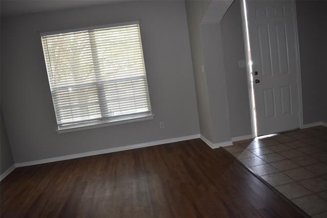 Building Photo - 5804 Mariposa Dr