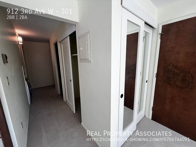 Building Photo - 912 3rd Ave W