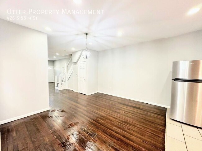 Building Photo - 426 S 56th St