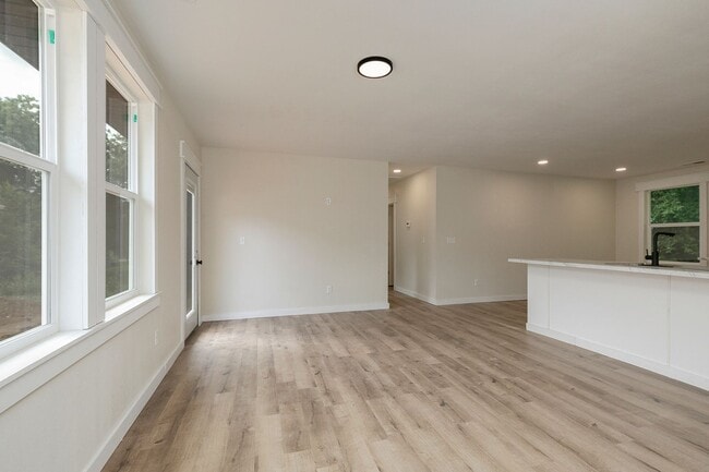 Building Photo - BRAND NEW 3 Bedroom | 2 Bathroom | 2 Car Garage HOME -- 1400 sqft, PETS WELCOME!