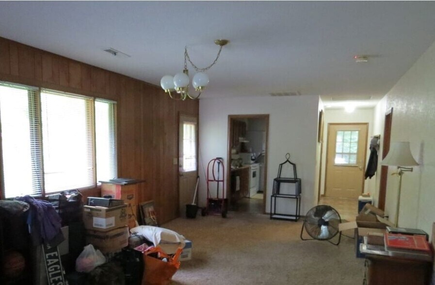 Building Photo - 29 Teaberry Rd