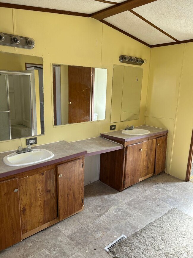 Building Photo - Available Now! Rent 3 bedroom home in Aiken!