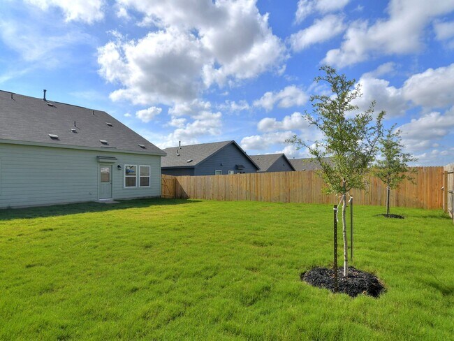 Building Photo - 4 BR/2.5 BA - 1874 SF in San Antonio - WATERWHEEL!!!