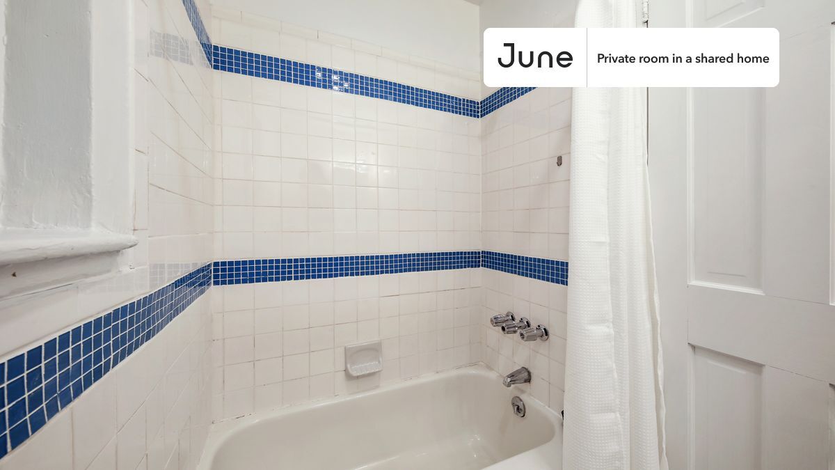 Building Photo - Room in Shared 2 bed/1 bath home