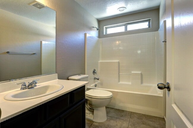 Building Photo - 7680 Lots Hills Dr