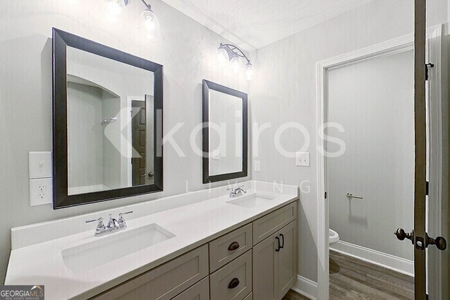 Building Photo - 121 Allentown Ct