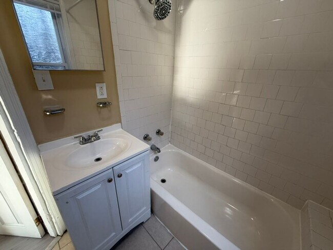 Building Photo - 3-Bedroom Home in Franklinville