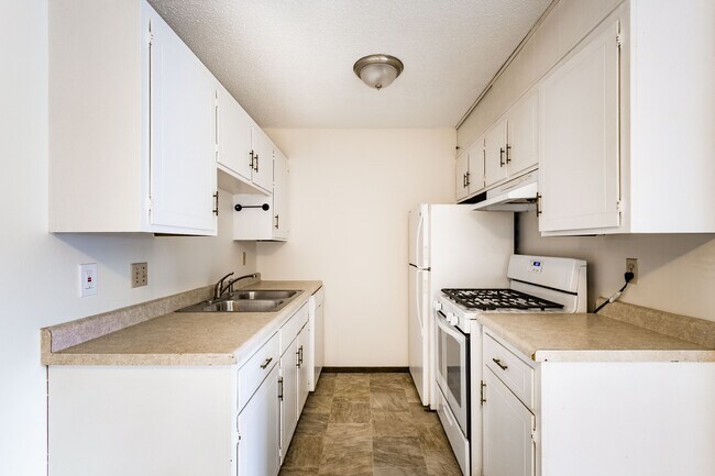 Building Photo - 2321 Aldrich