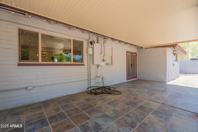 Building Photo - 2214 N 7th Ave