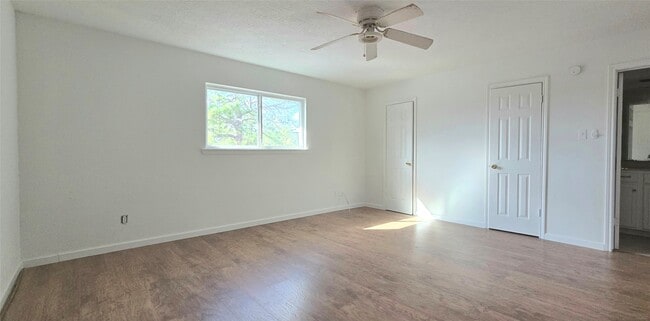 Building Photo - 7151 Chasewood Dr