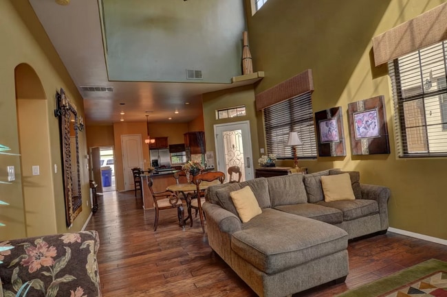 Building Photo - 4310 Capistrano Ave