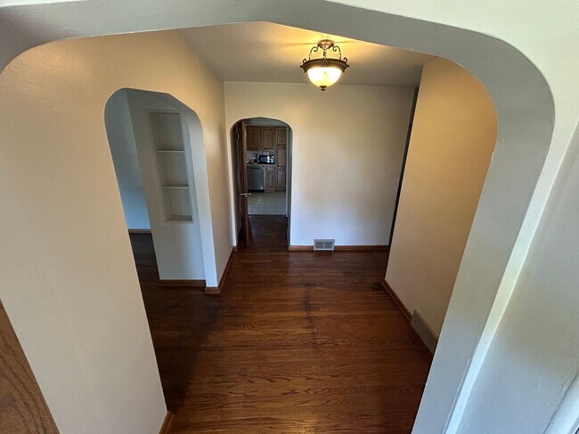 Building Photo - 4-bedroom Home in Cranberry Twp