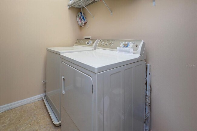 Building Photo - 14200 Oasis Cove Boulevard