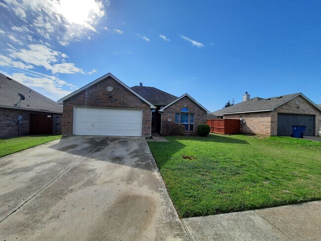 Building Photo - Available Now..   Absolutely Amazing property