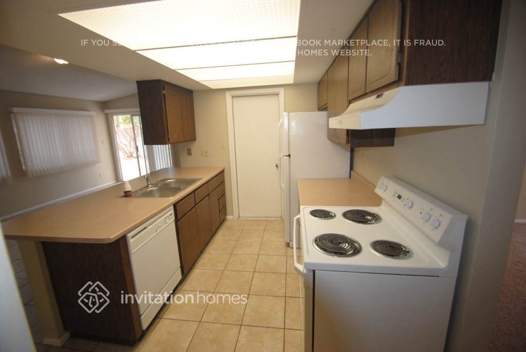 Building Photo - 4249 E Yowy St