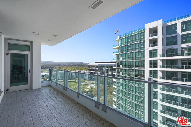 Building Photo - 3141 Michelson Dr