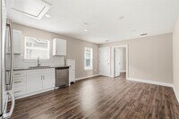 Building Photo - 3822 Lila St