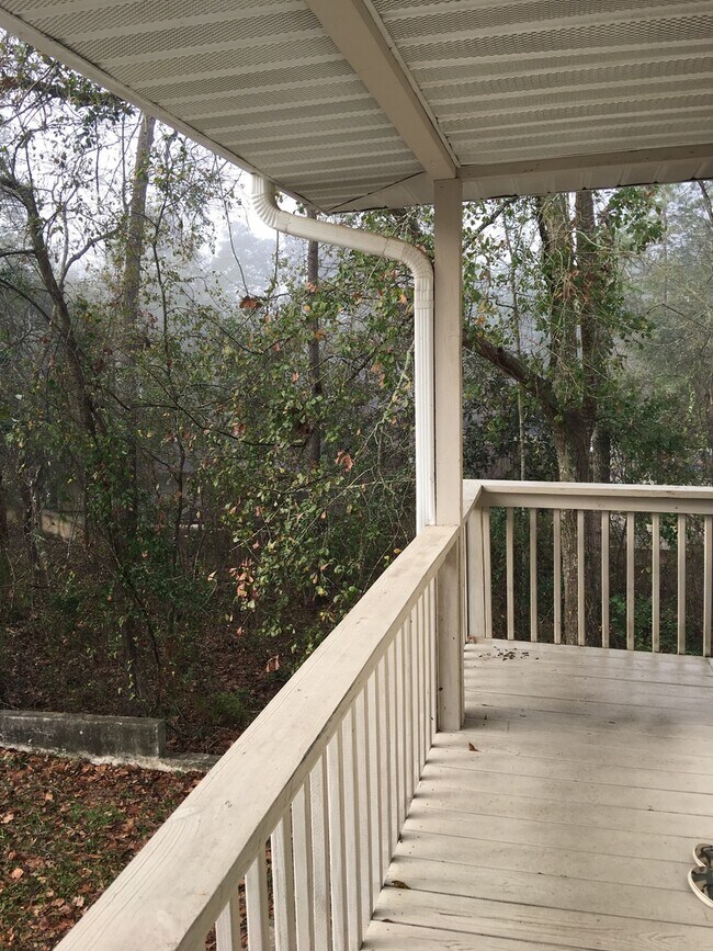 Building Photo - 2/2/ Walking Distance To Capital Regional ...