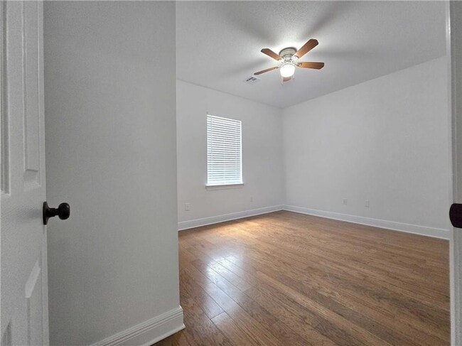 Building Photo - 2107 Olvey Dr