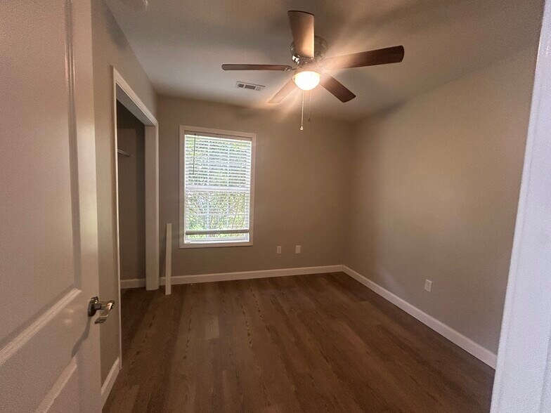 Building Photo - 1205 Cocksfoot Ln