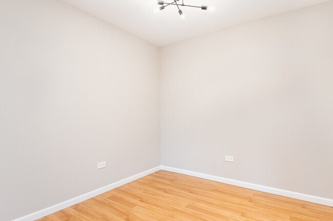 Building Photo - 6165 Knoll Wood Ct