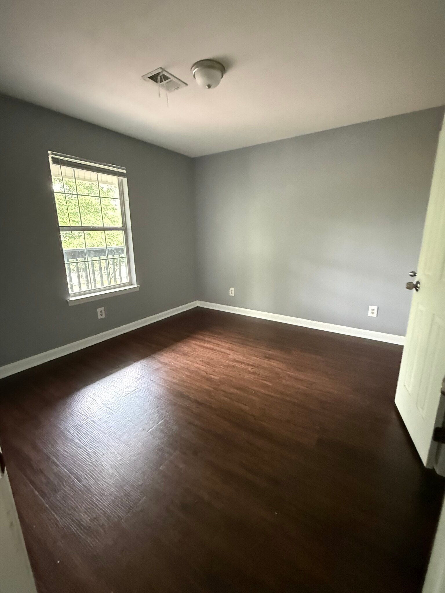 Building Photo - 1104 Penrose Dr