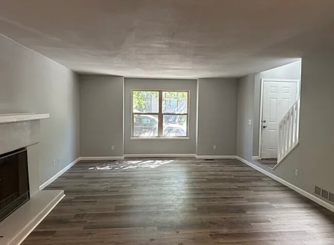 Building Photo - 1827 S Pitkin Cir