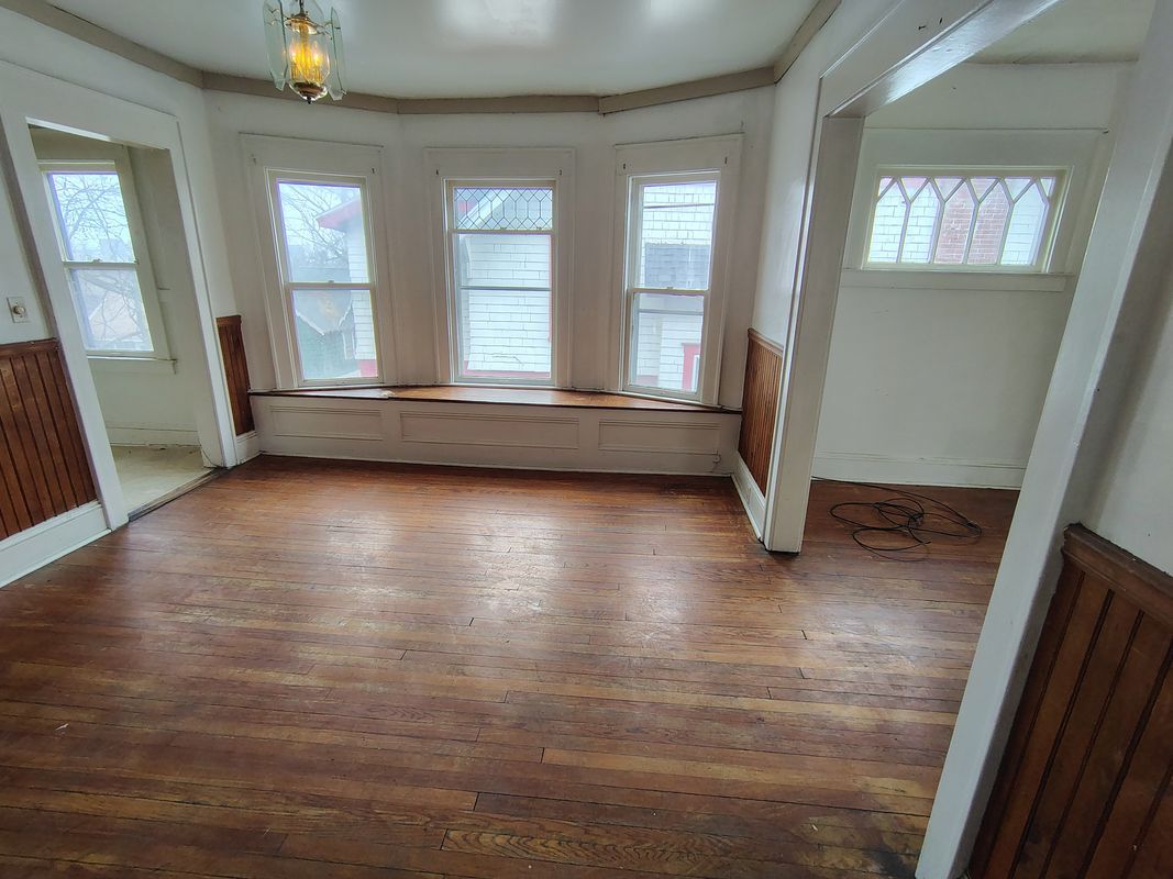 Building Photo - 1110 Bellevue Ave