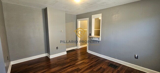 Building Photo - 44-46 S Ewing St