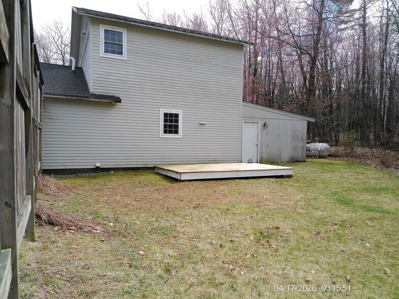 Building Photo - 330 Craney Hill Rd