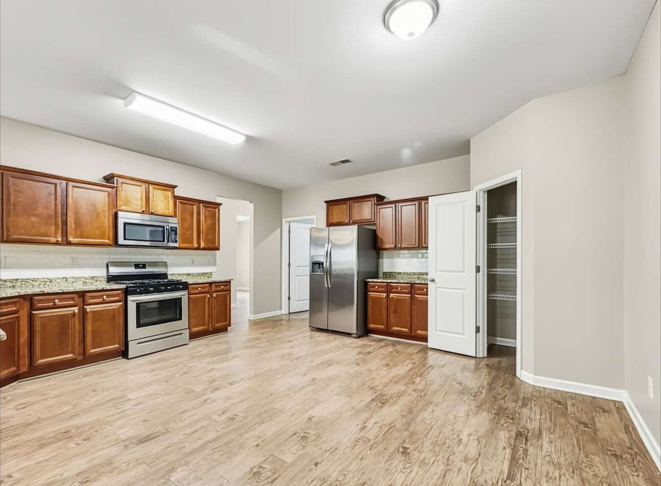 Building Photo - 3846 Cameron Trail SE