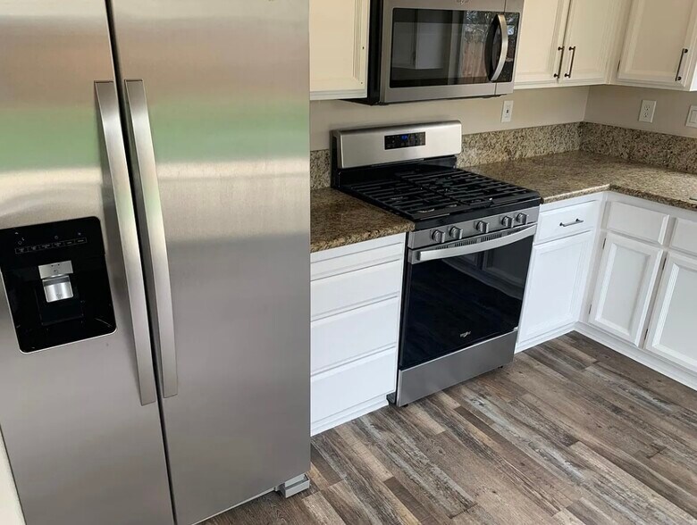 Building Photo - 1642 Prentiss Dr