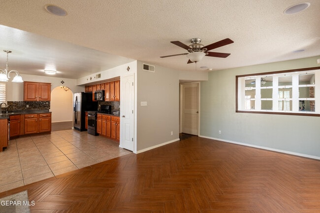 Building Photo - 12297 Kingsgate Ct