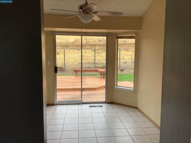 Building Photo - 2265 Jacqueline Dr