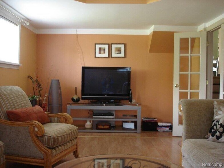 Building Photo - 2719 Pall Mall Dr