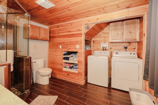 Building Photo - 40 Chemung Rd