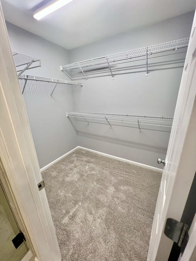 Master Closet - 3315 Weston St