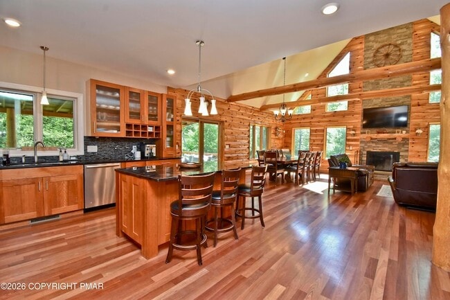 Building Photo - 232 Maloney Ln