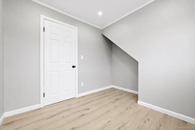 Building Photo - 24 Crag Ln